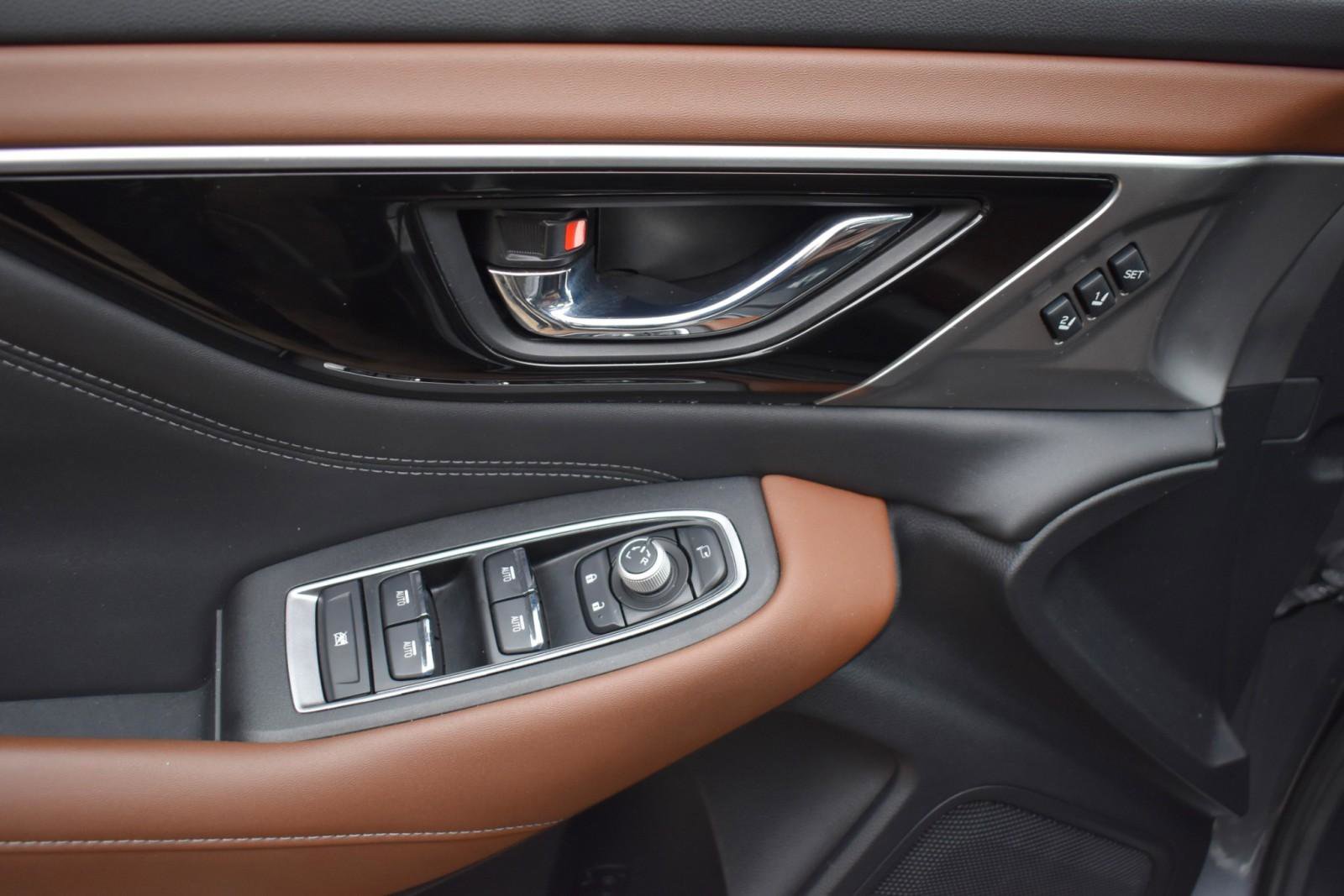 Used 2020 Subaru Outback Touring w/ Popular Package #2 image 30