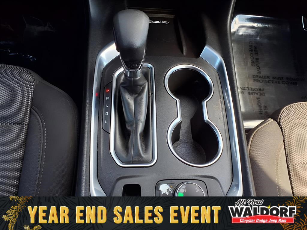 Used 2022 Chevrolet Traverse LT image 17