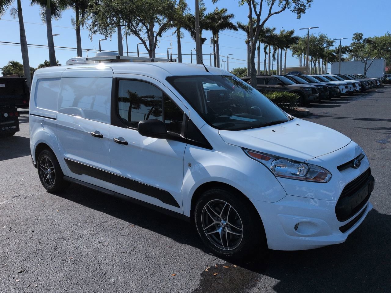 Used 2018 Ford Transit Connect XLT FWD image 2