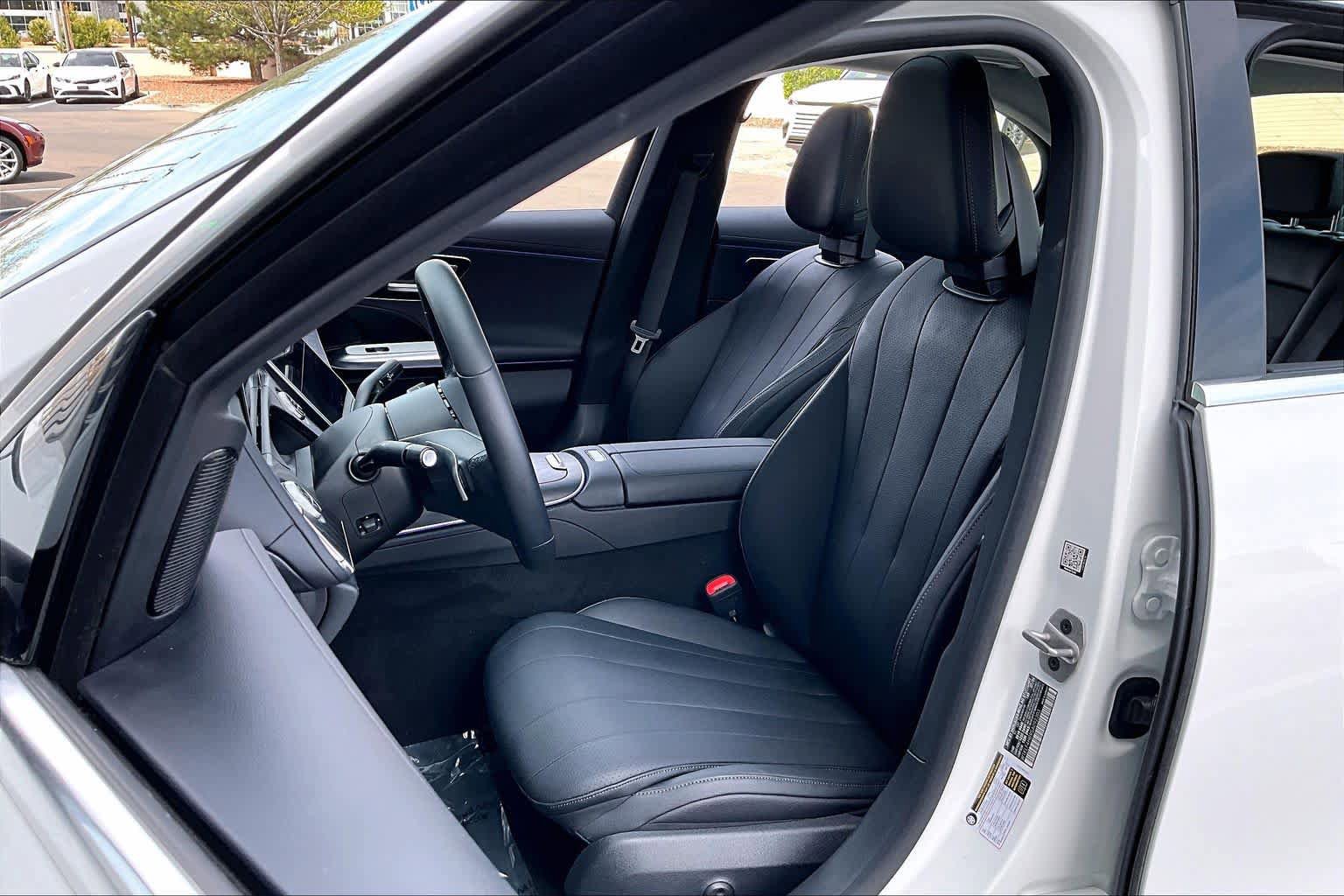 Used 2025 Mercedes-Benz E 350 4MATIC Sedan image 8