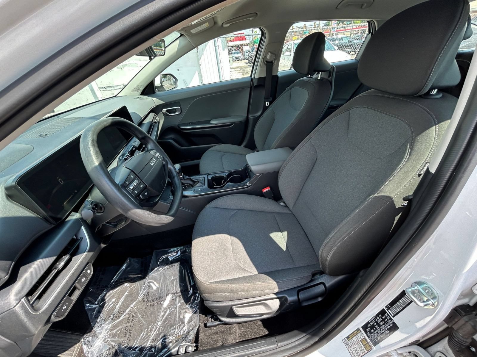 Used 2025 Kia K4 FWD image 26