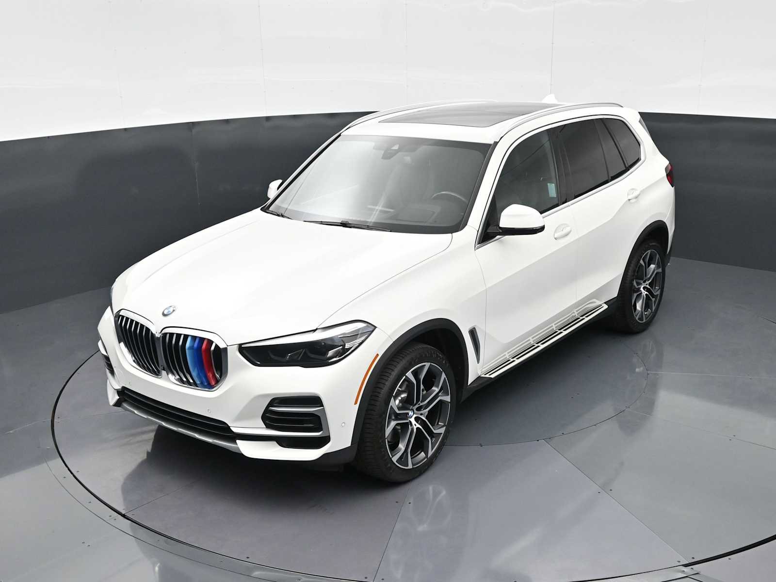 Used 2022 BMW X5 sDrive40i w/ Premium Package RWD image 17