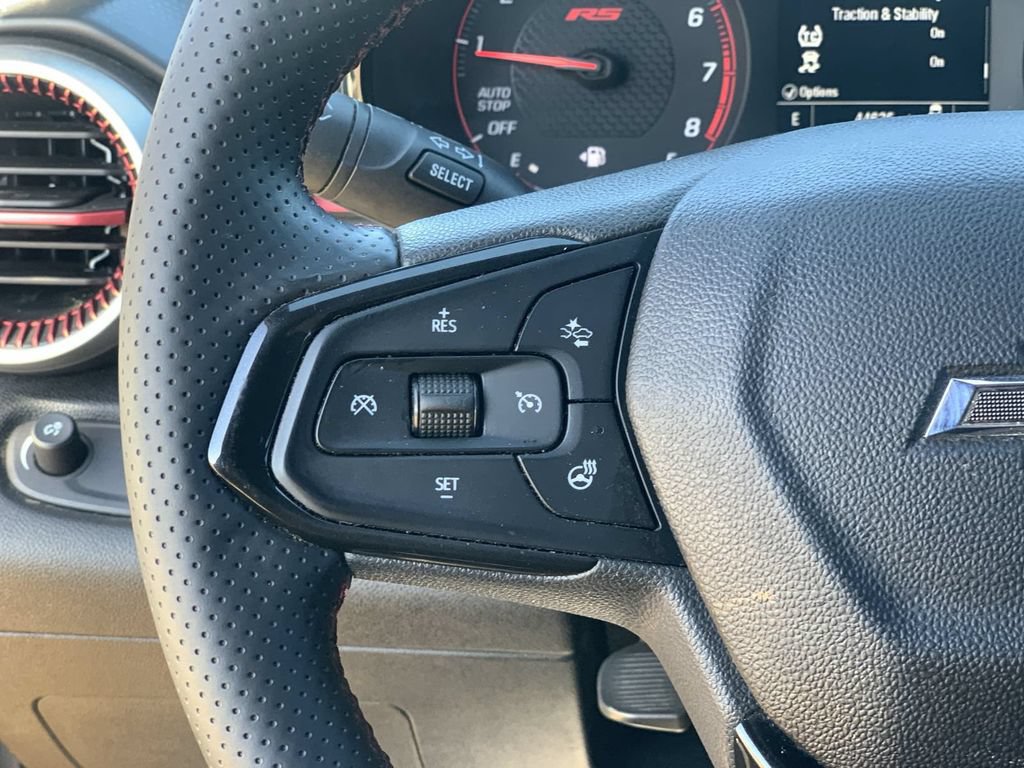 Used 2024 Chevrolet Trax RS FWD image 16