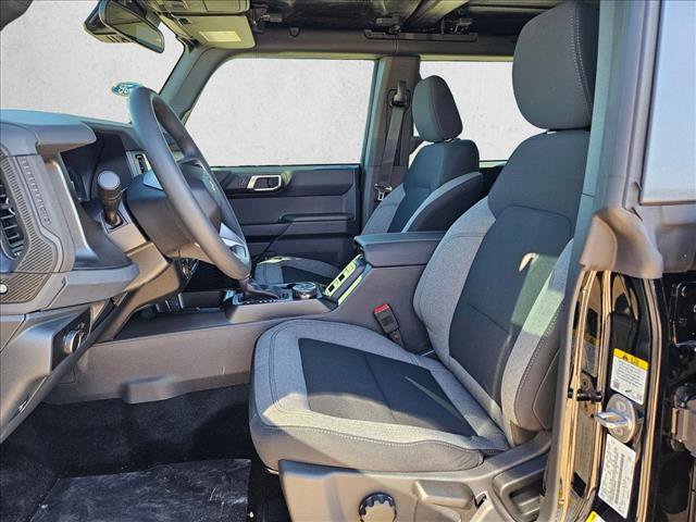 New 2025 Ford Bronco 4-Door image 4