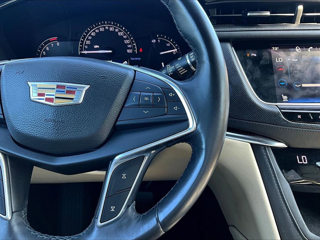 Used 2017 Cadillac XT5 Luxury w/ Driver Awareness Package image 17