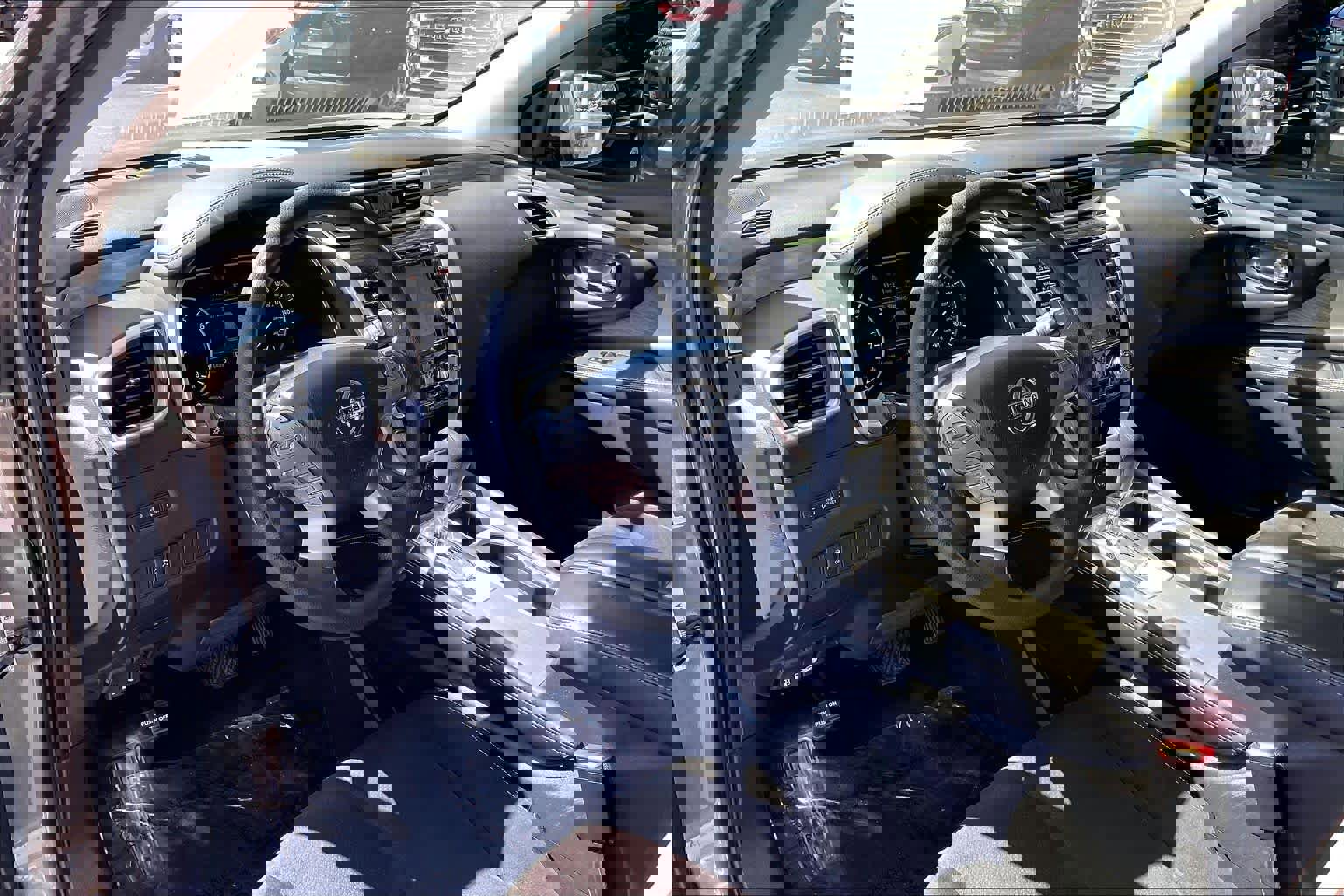 Used 2018 Nissan Murano S w/ Cargo Package image 14