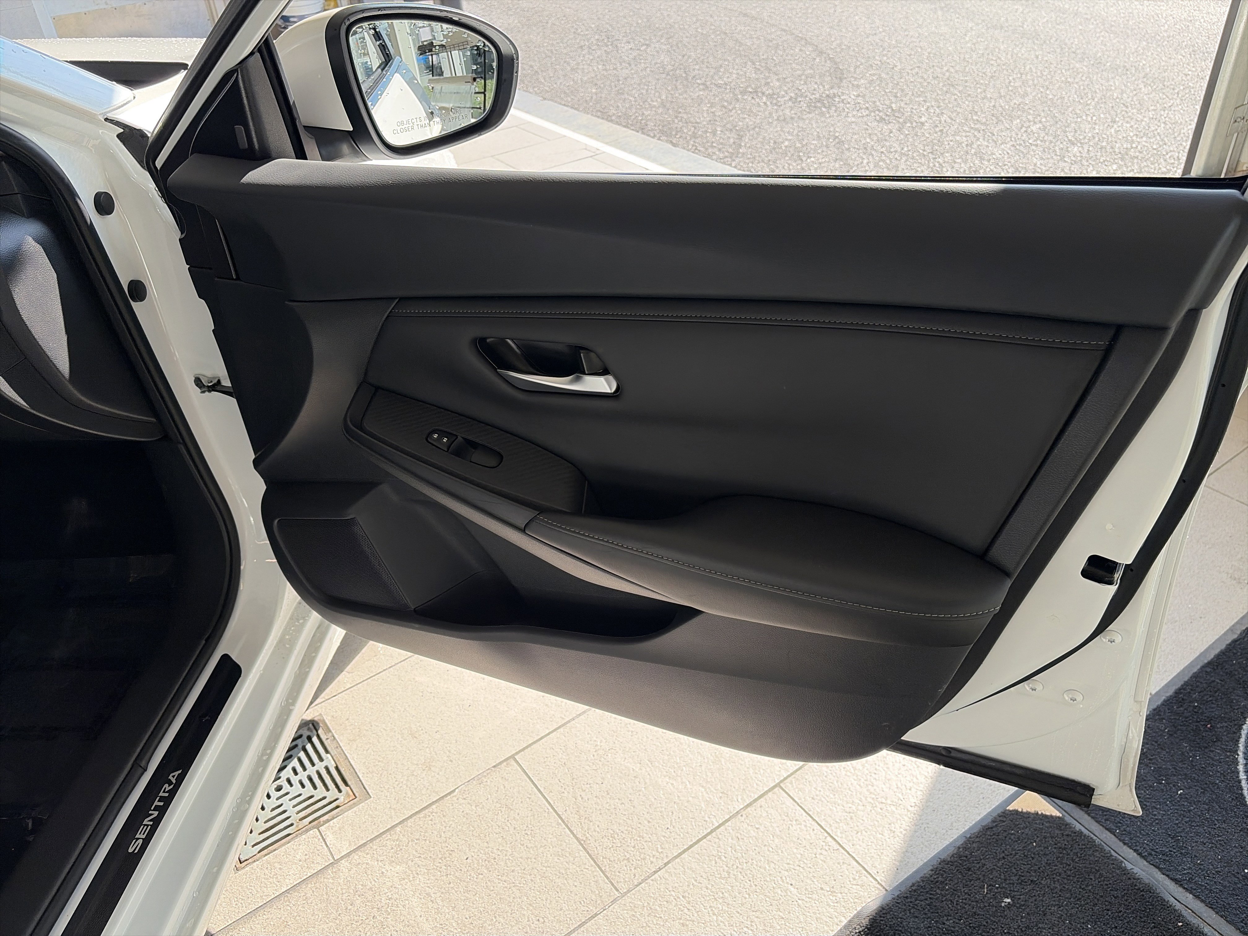 Used 2024 Nissan Sentra SV image 30