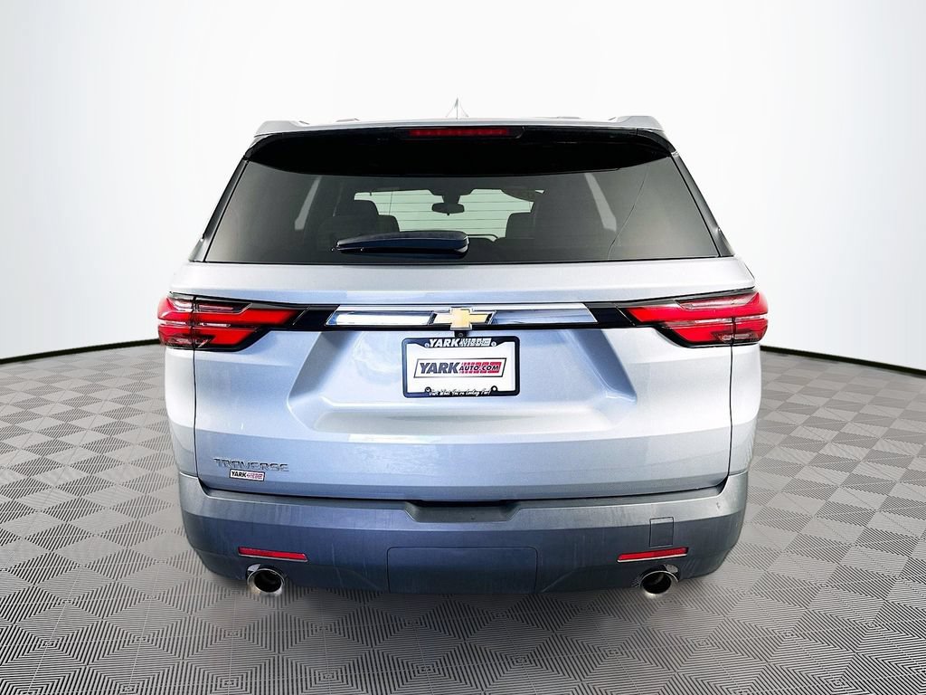Used 2023 Chevrolet Traverse LS w/ Safety Package FWD image 9