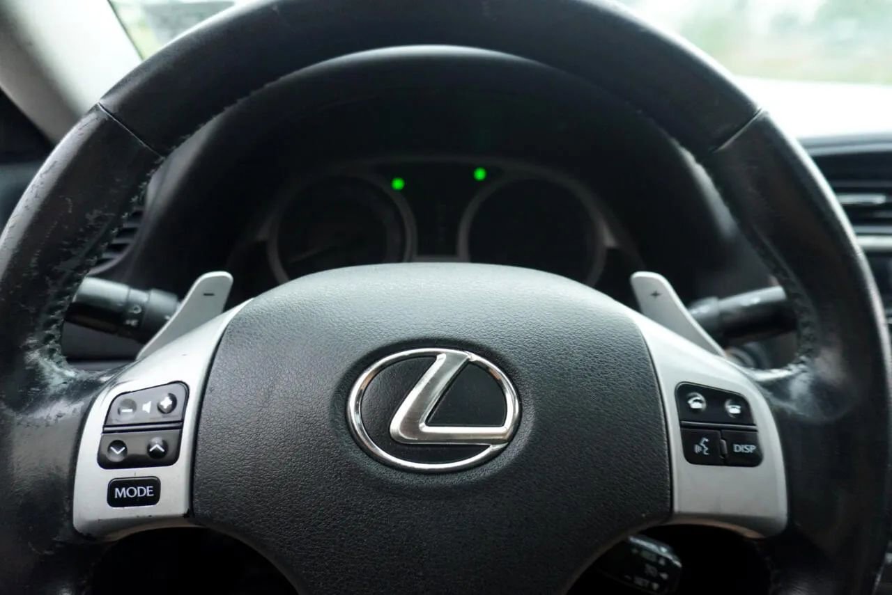 Used 2011 Lexus IS 250 AWD image 16