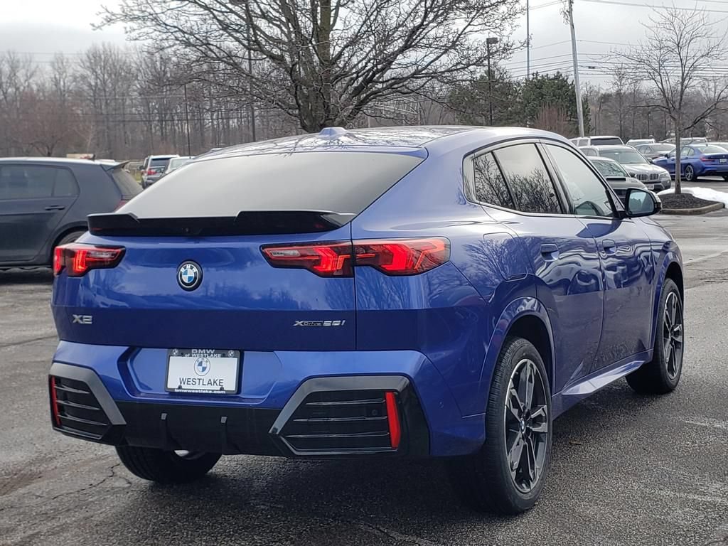 New 2026 BMW X2 xDrive28i w/ Technology Package AWD/4WD image 4