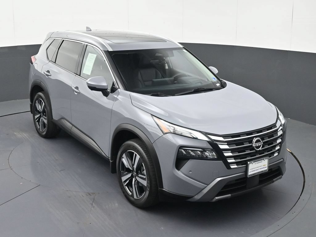 Used 2025 Nissan Rogue SL w/ SL Premium Package AWD/4WD image 29