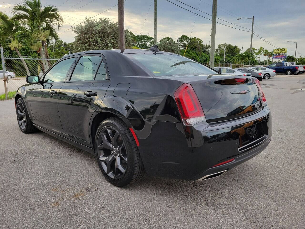 Used 2021 Chrysler 300 S image 5