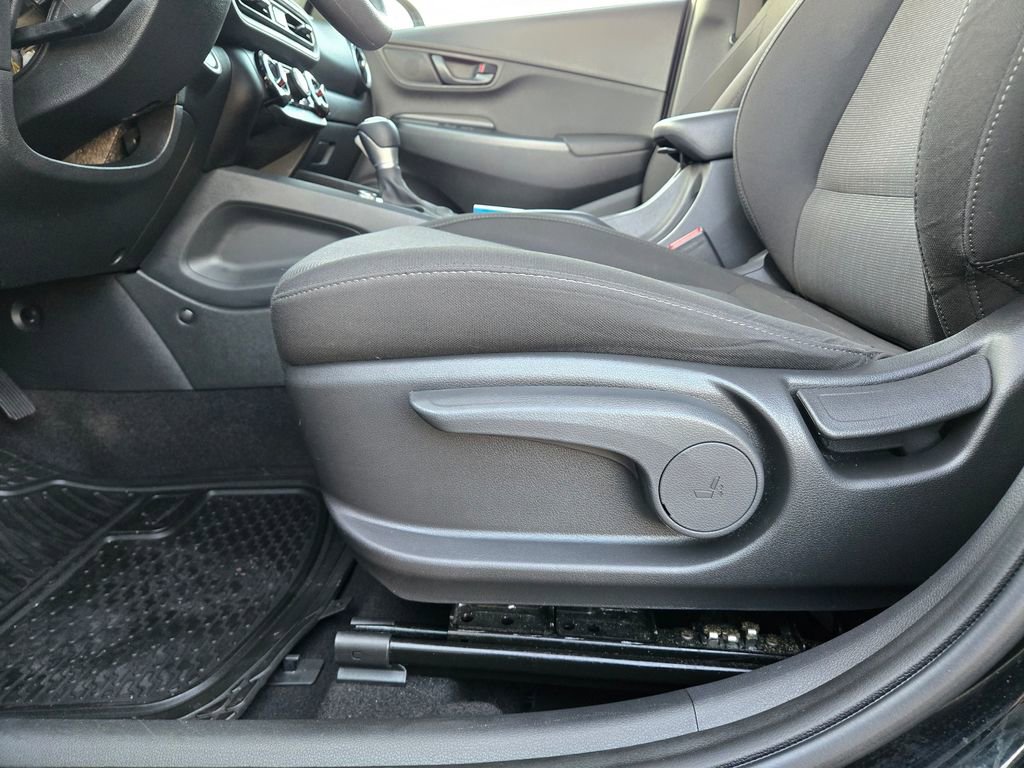 Used 2022 Hyundai Kona SEL image 23