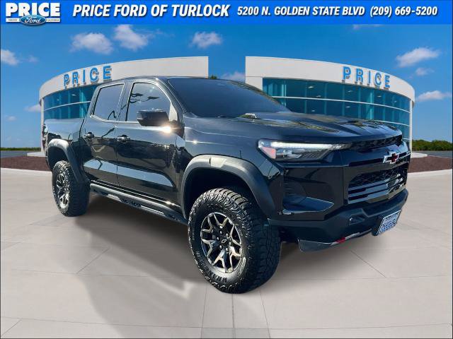 Used 2024 Chevrolet Colorado ZR2 w/ ZR2 Convenience Package III AWD/4WD image 3