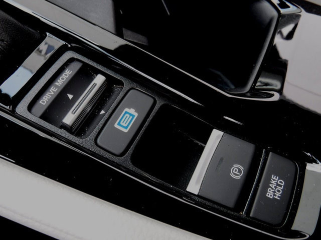 Used 2023 Honda Accord EX-L image 18
