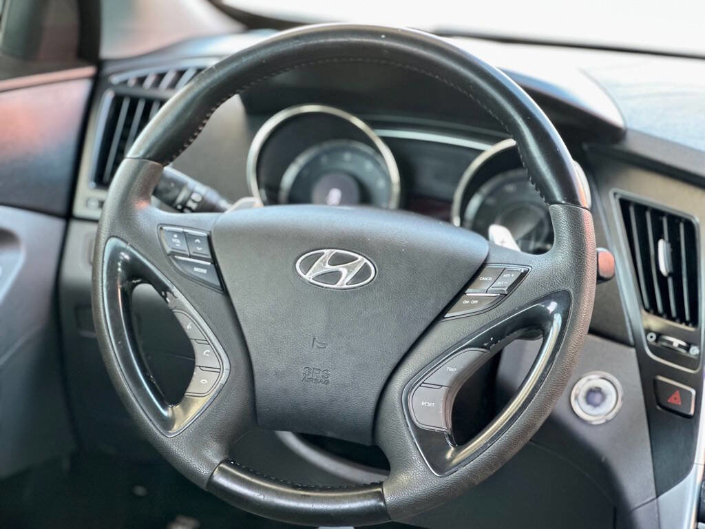 Used 2012 Hyundai Sonata SE FWD image 9