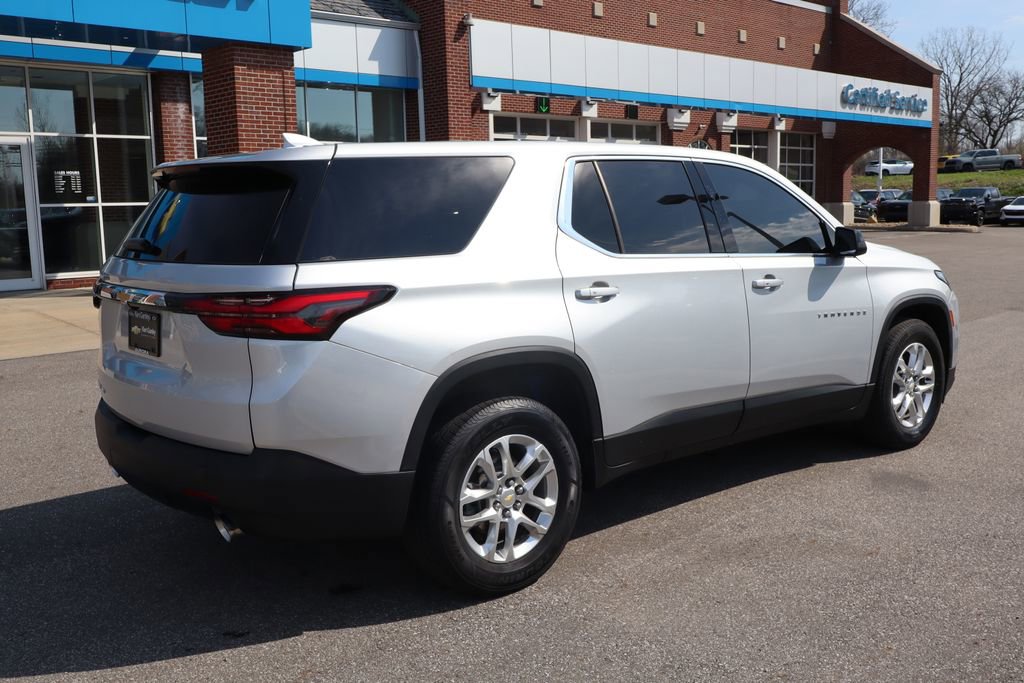 Used 2022 Chevrolet Traverse LS AWD/4WD image 31
