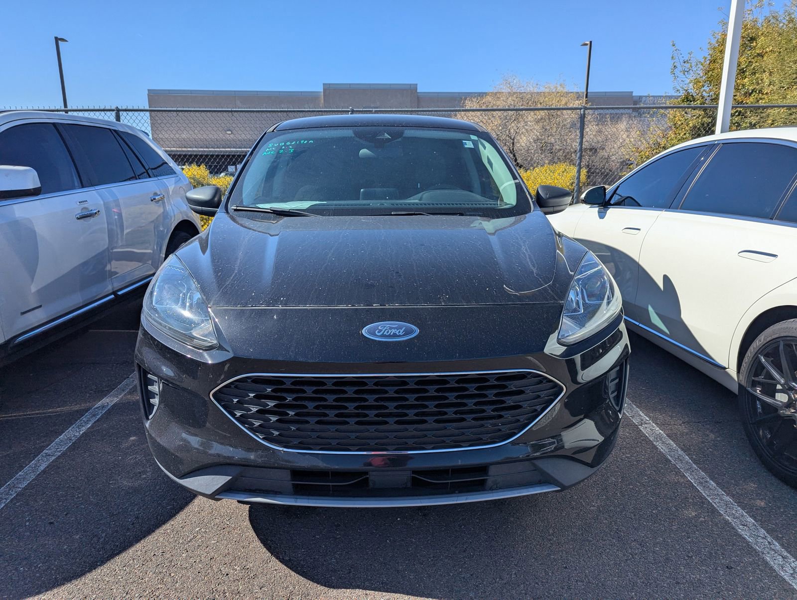 Used 2022 Ford Escape SE image 2