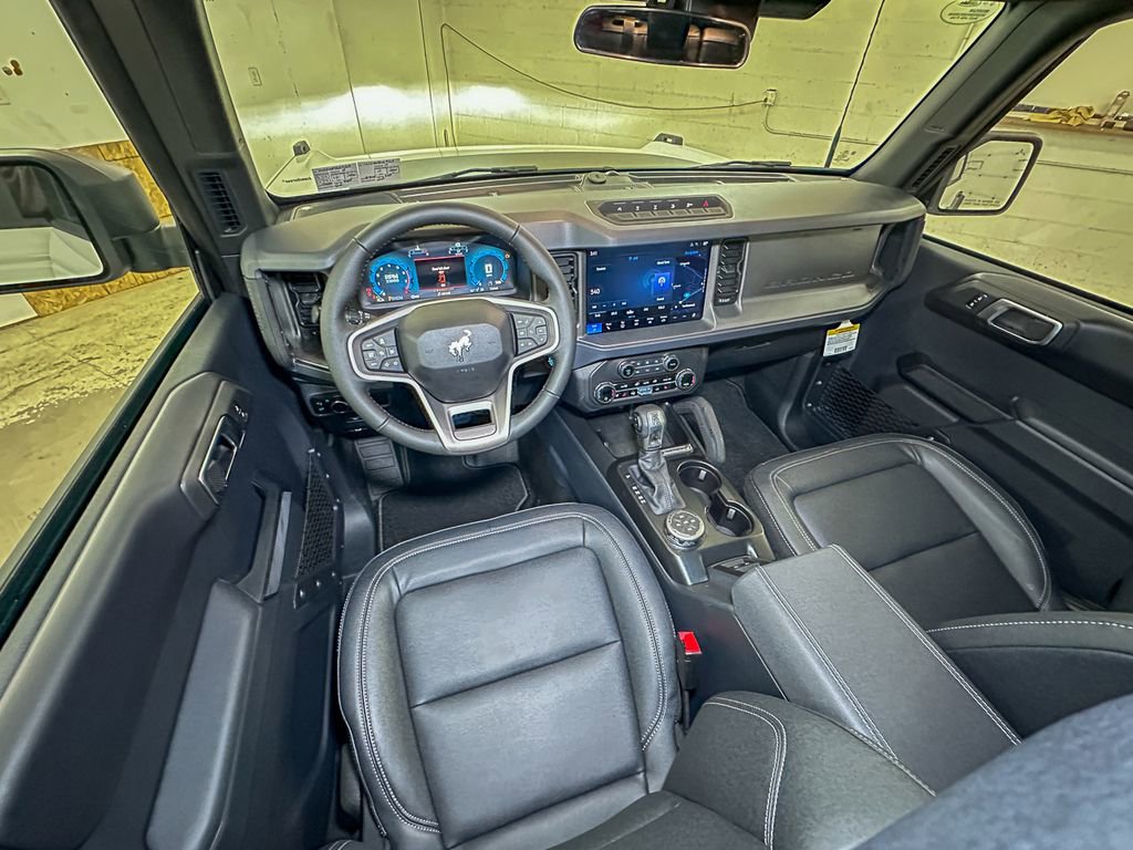 New 2025 Ford Bronco Badlands image 9