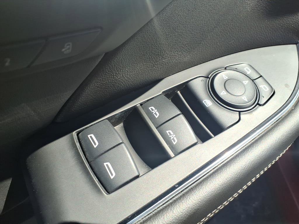 Used 2023 Buick Envision Essence w/ Sport Touring Package image 13