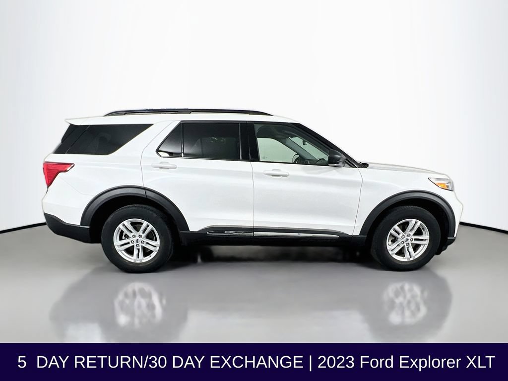 Certified 2023 Ford Explorer XLT w/ Equipment Group 202A AWD/4WD image 9