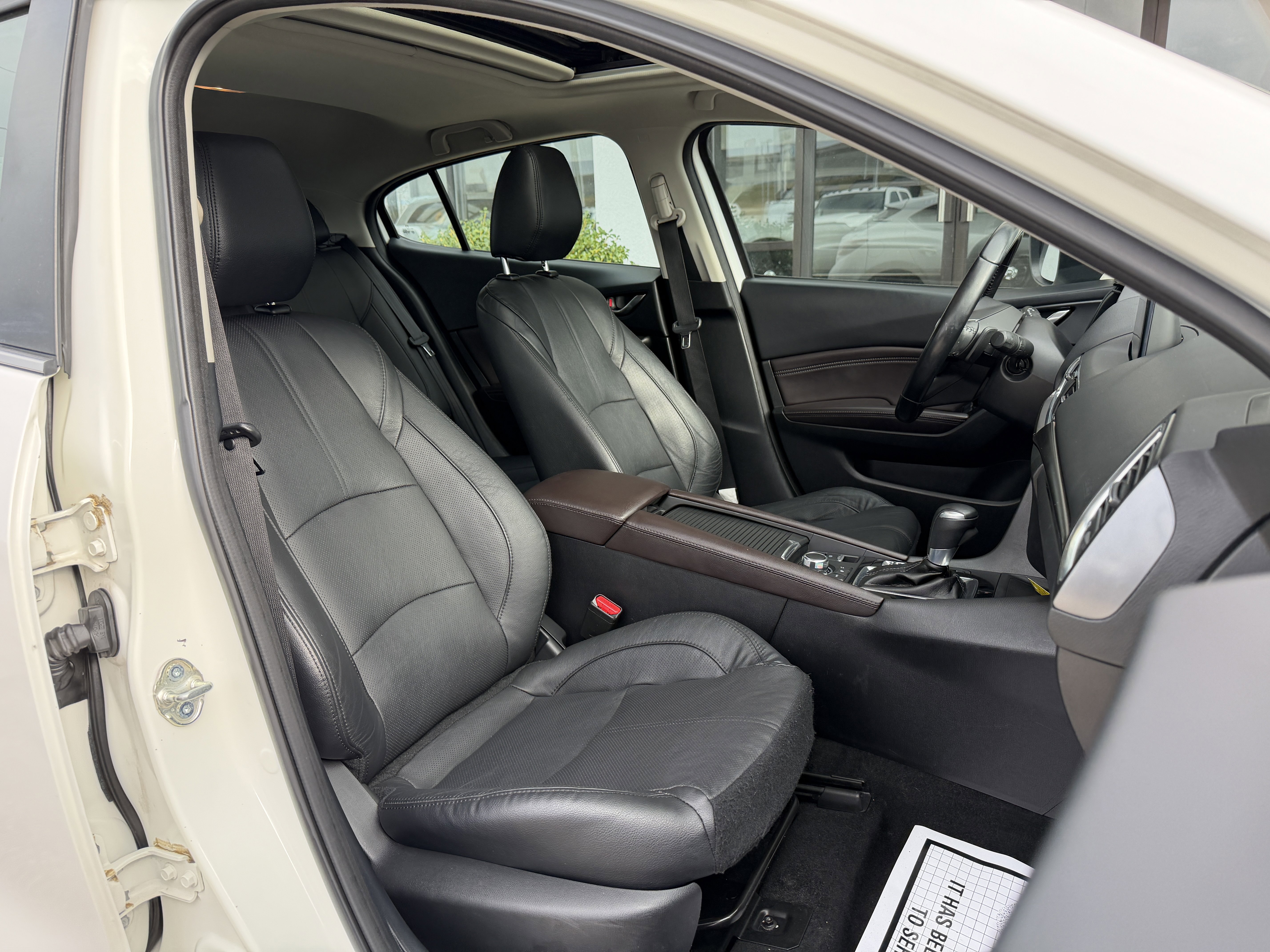 Used 2018 MAZDA MAZDA3 Grand Touring w/ Premium Equipment Package image 21