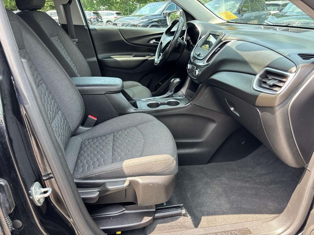 Used 2019 Chevrolet Equinox LT AWD/4WD image 16