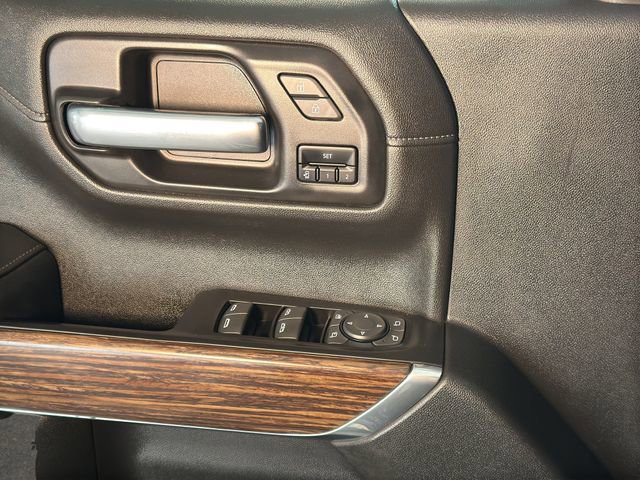 Used 2020 Chevrolet Silverado 1500 High Country w/ Technology Package image 15