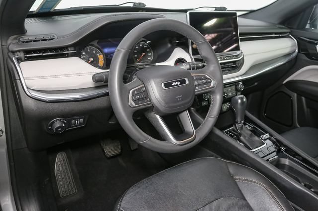 Used 2023 Jeep Compass Limited AWD/4WD image 20