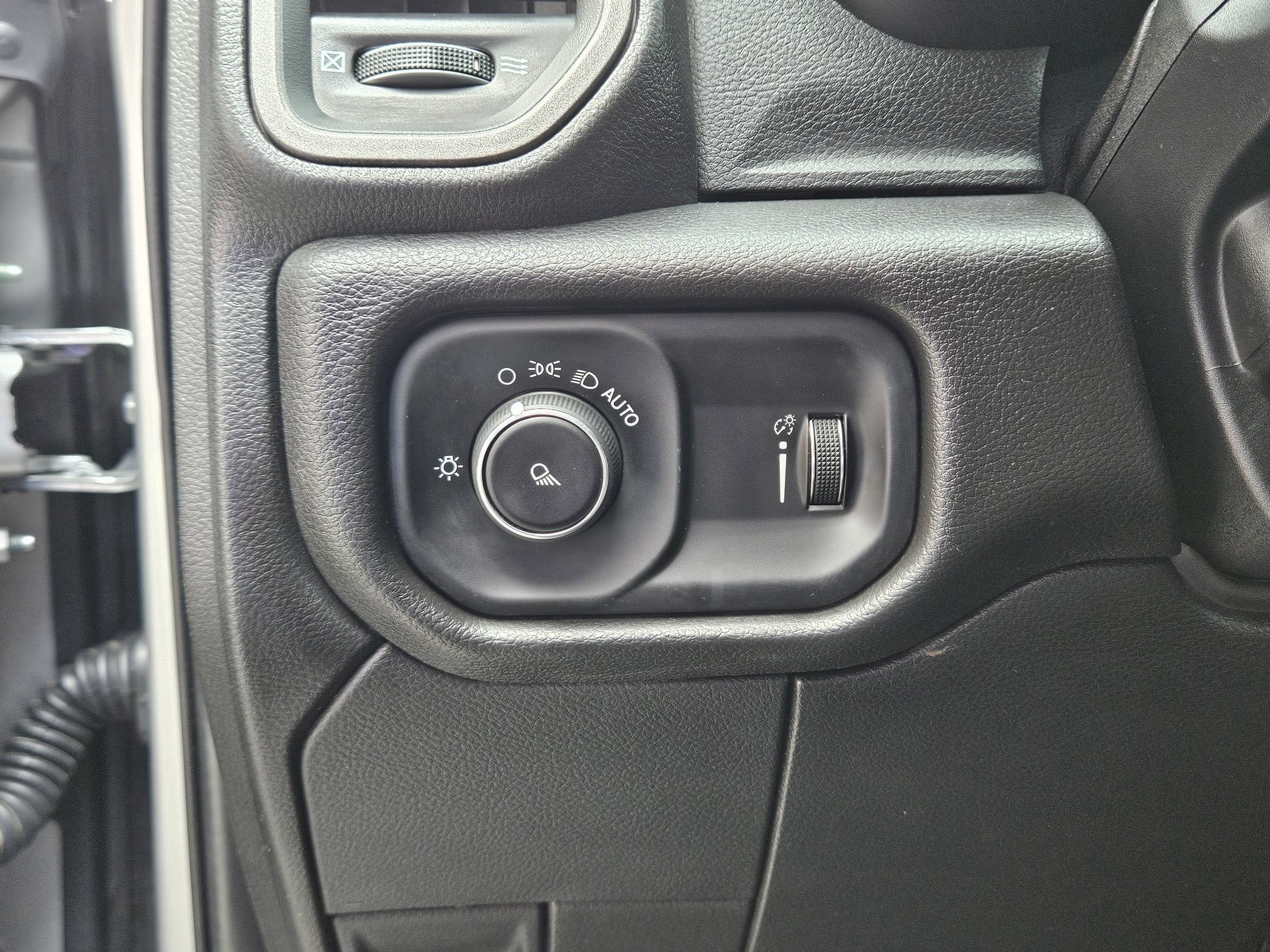 Used 2024 RAM 3500 Tradesman AWD/4WD image 19