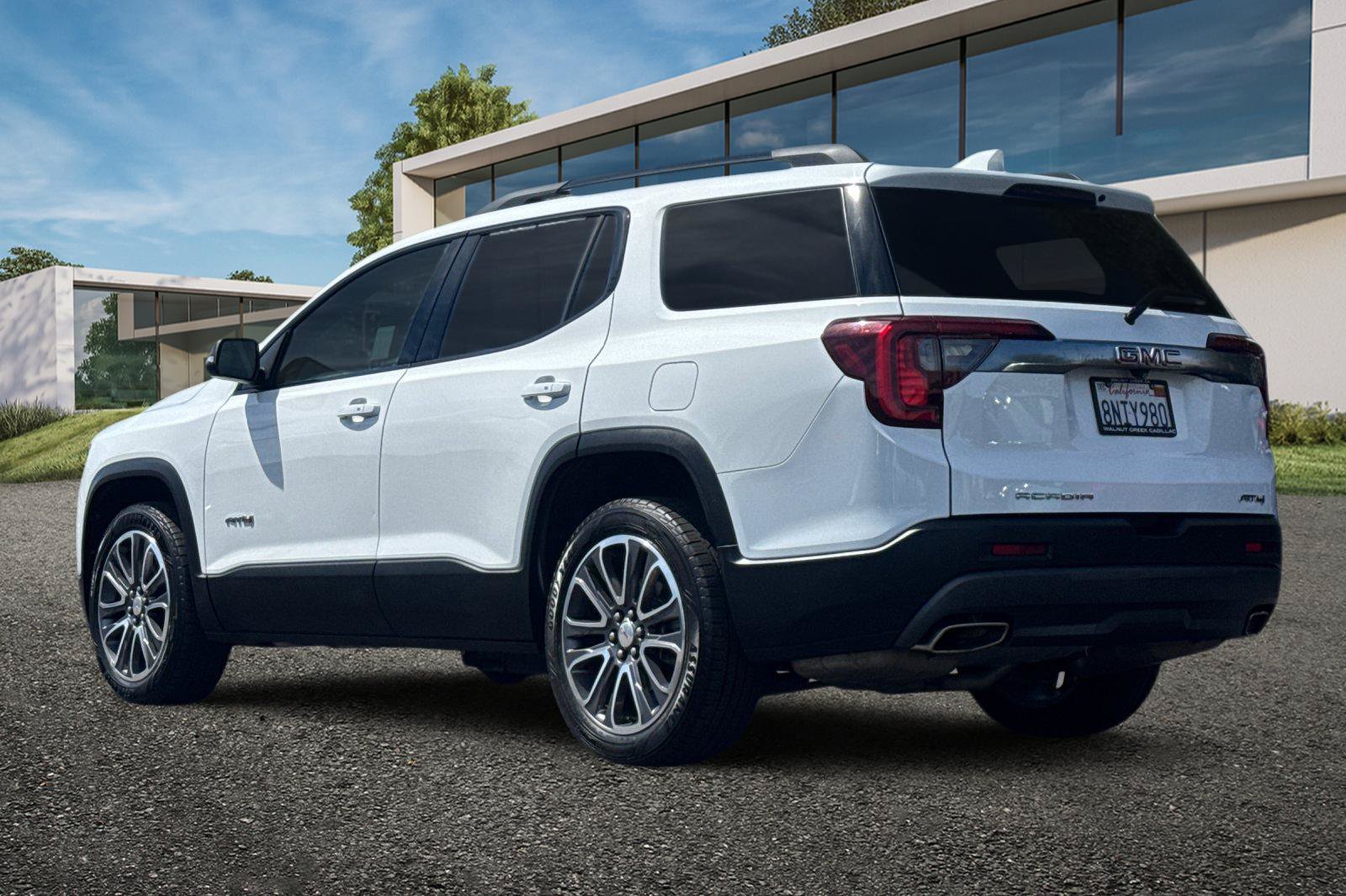 Used 2020 GMC Acadia AT4 w/ Trailering Package AWD/4WD image 6