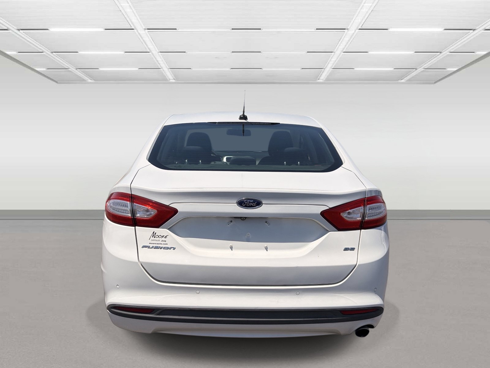 Used 2016 Ford Fusion SE FWD image 4