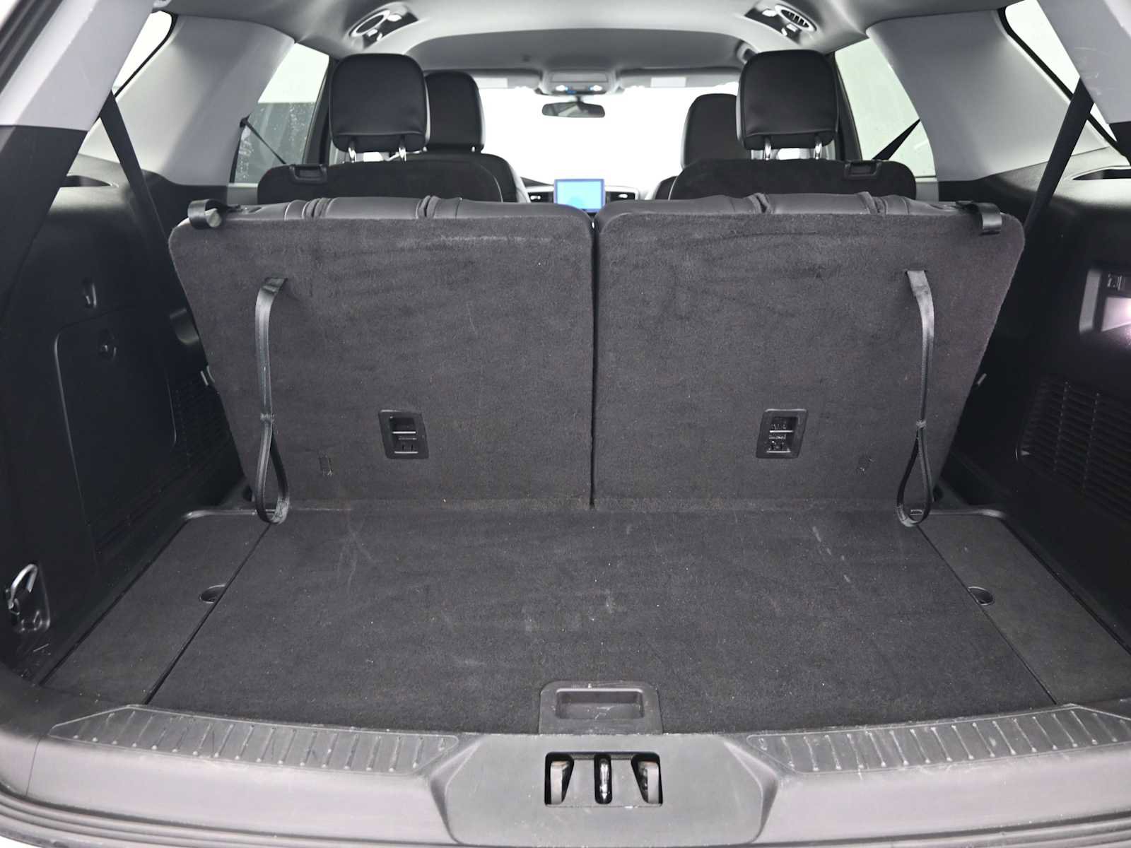 Used 2023 Ford Explorer XLT w/ Equipment Group 202A image 17