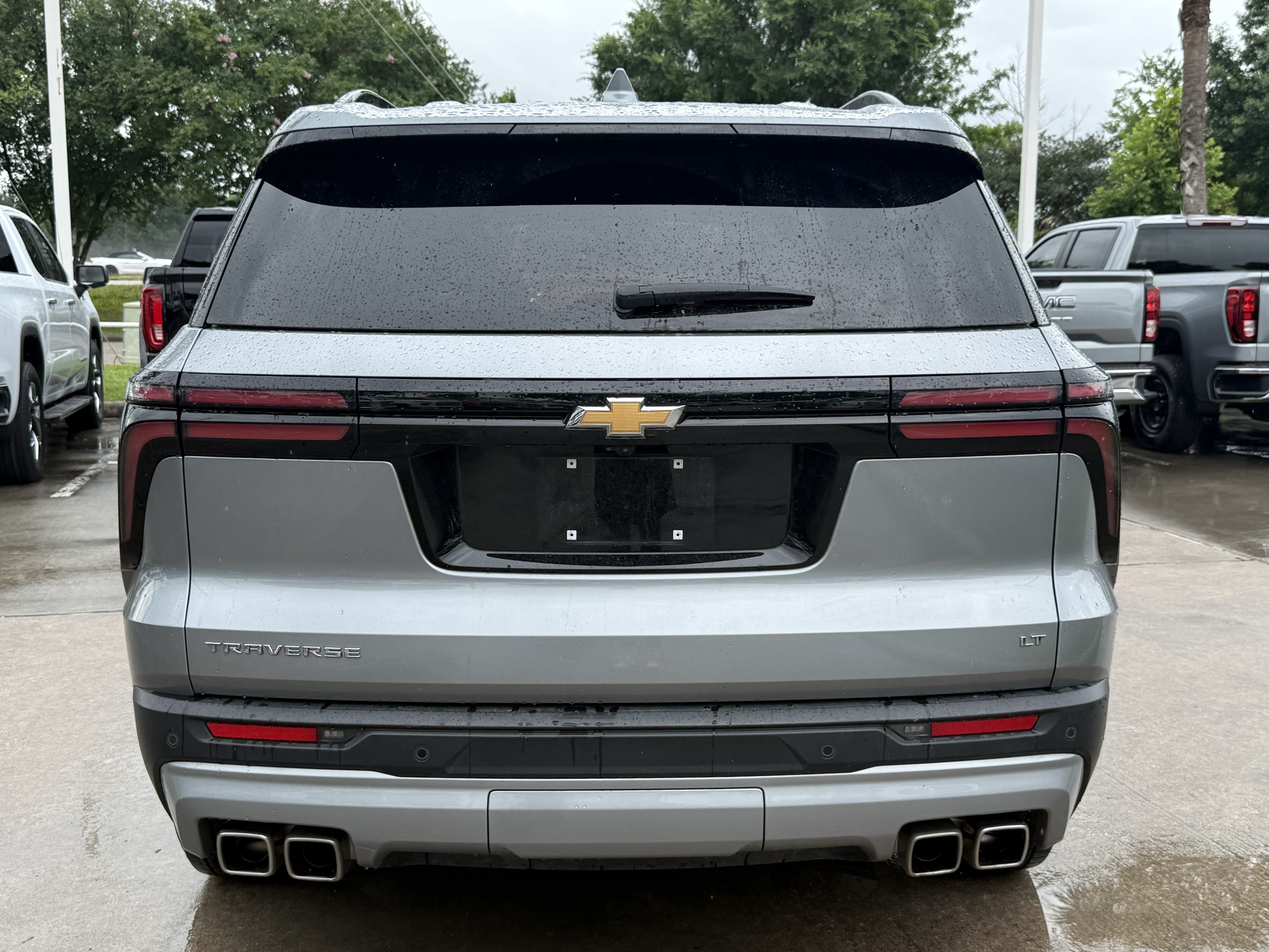 Used 2024 Chevrolet Traverse LT FWD image 6