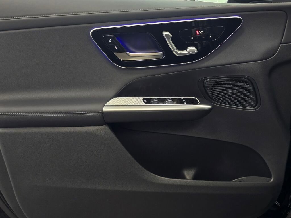 New 2026 Mercedes-Benz GLC 300 4MATIC image 22