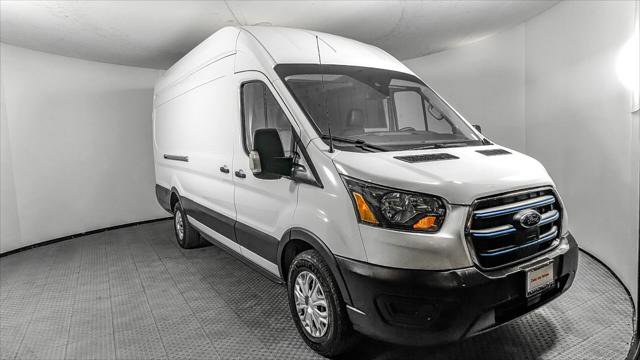 Used 2022 Ford E-Transit 148 High Roof Extended RWD image 9