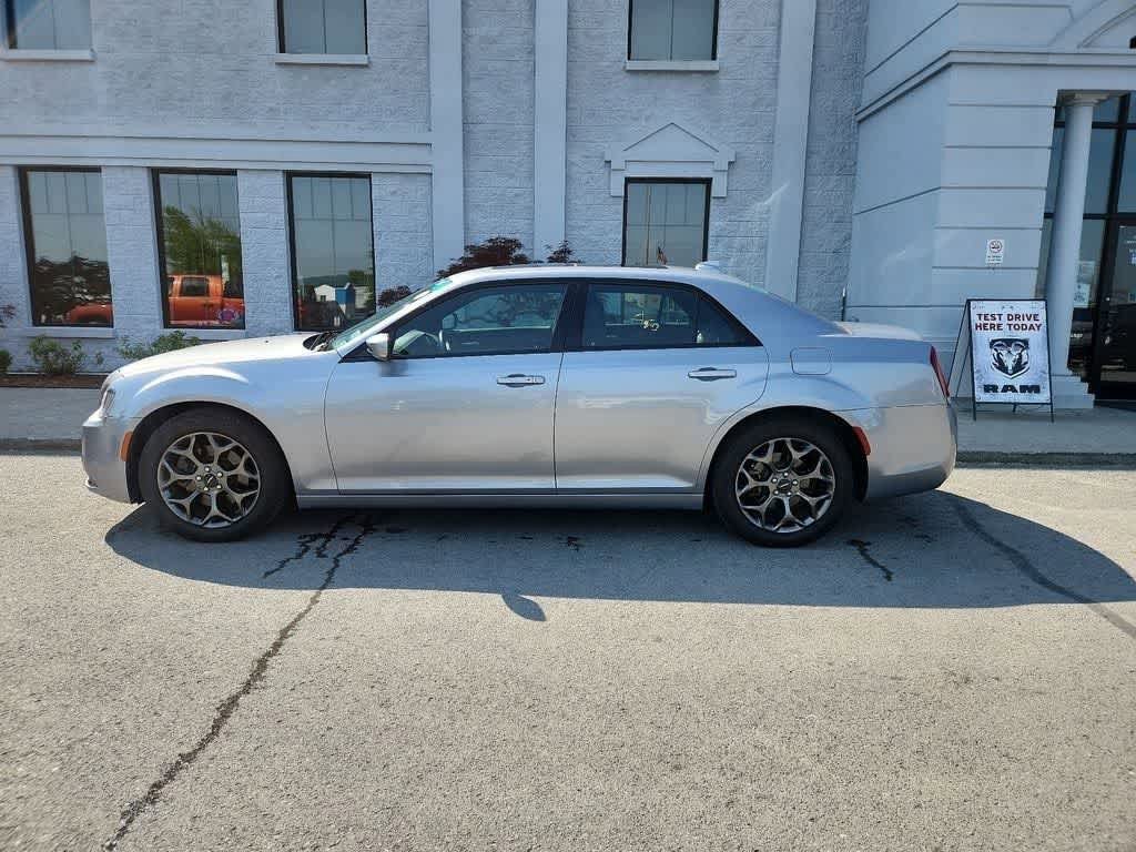 Used 2015 Chrysler 300 S w/ 300S Premium Group AWD/4WD image 2