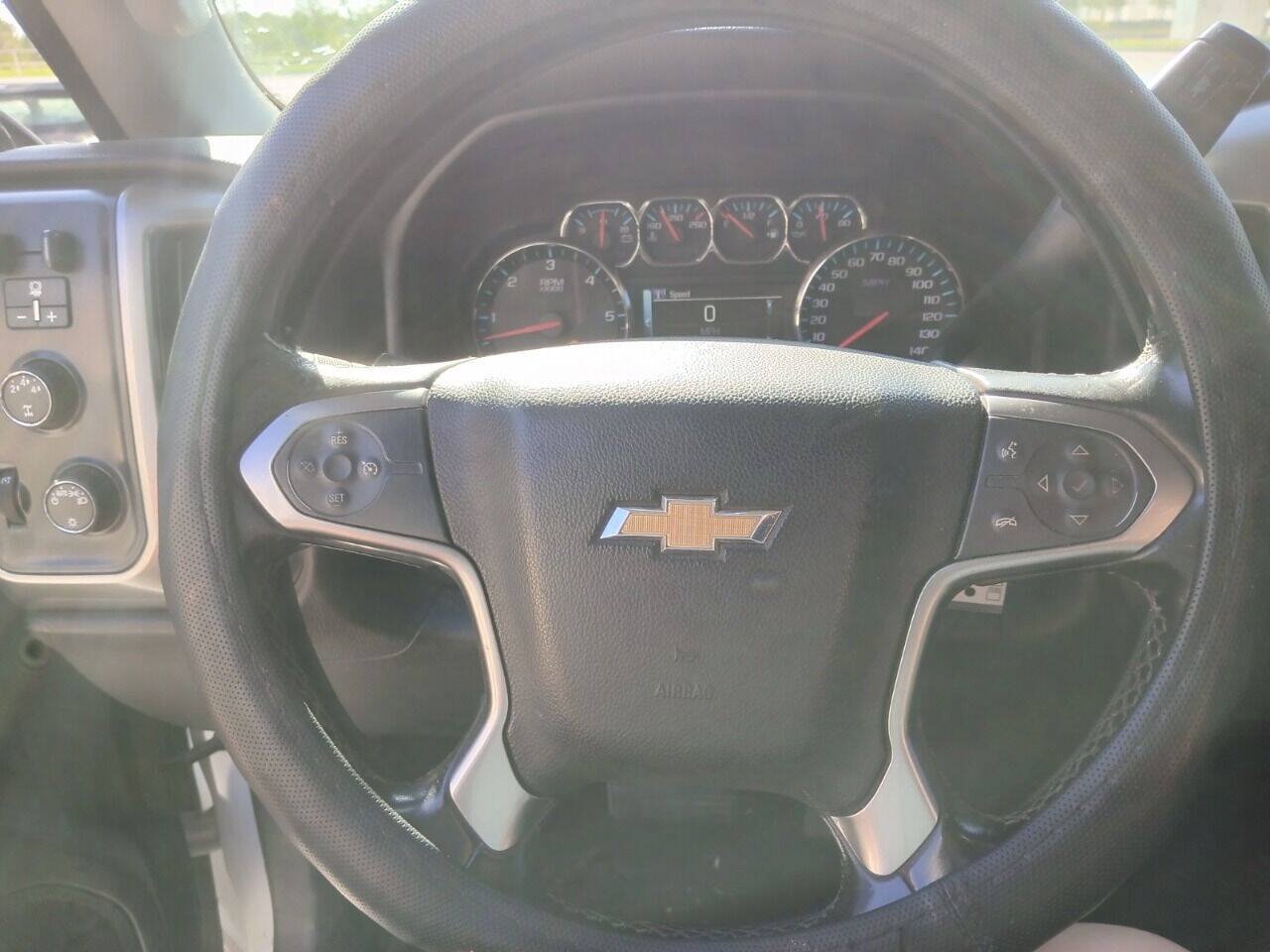 Used 2015 Chevrolet Silverado 2500 LT AWD/4WD image 14