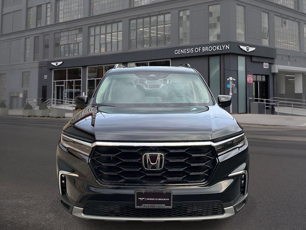 Used 2023 Honda Pilot Elite image 8