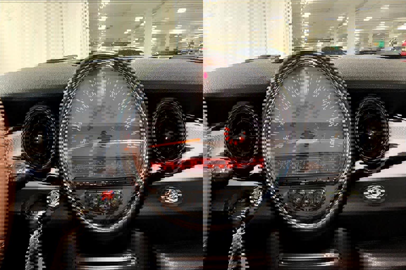 Used 2015 MINI Cooper Roadster S image 32