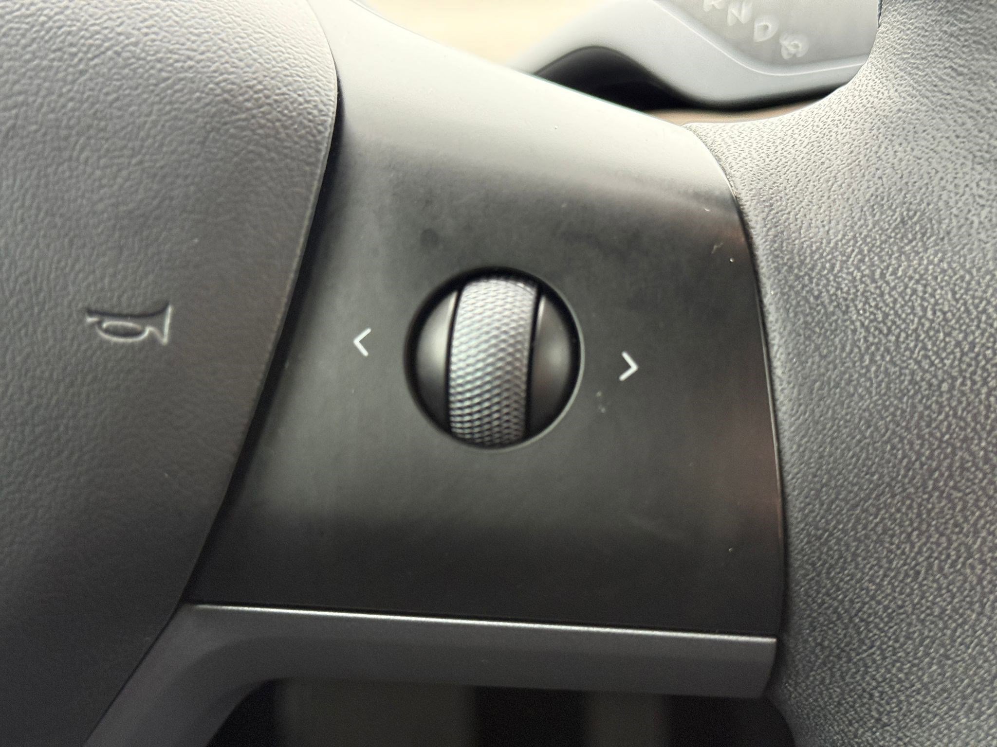 Used 2023 Tesla Model 3 Standard Range image 21