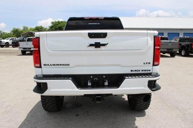 Used 2024 Chevrolet Silverado 2500 LTZ w/ LTZ Plus Package AWD/4WD image 9