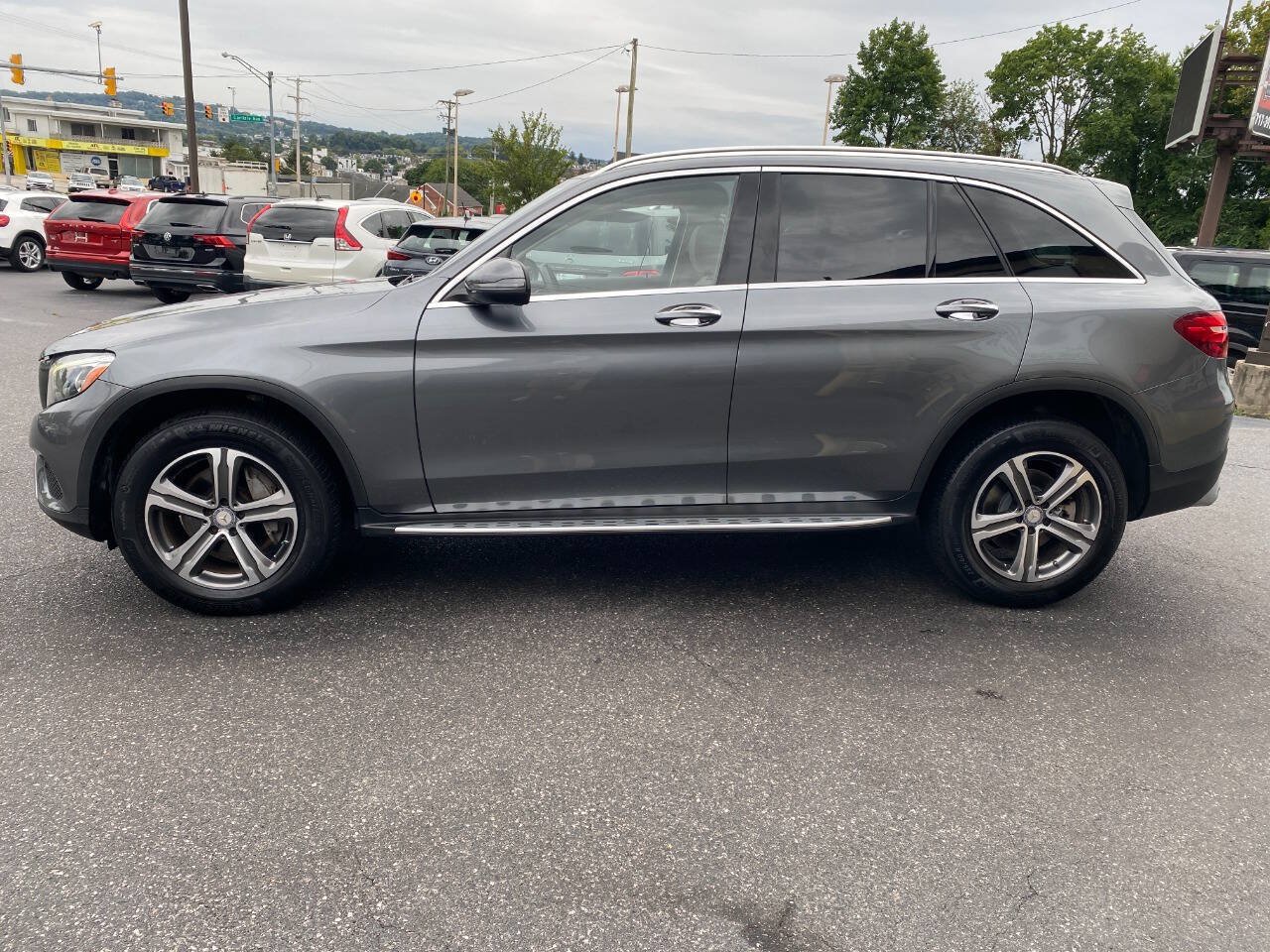 Used 2016 Mercedes-Benz GLC 300 4MATIC image 6