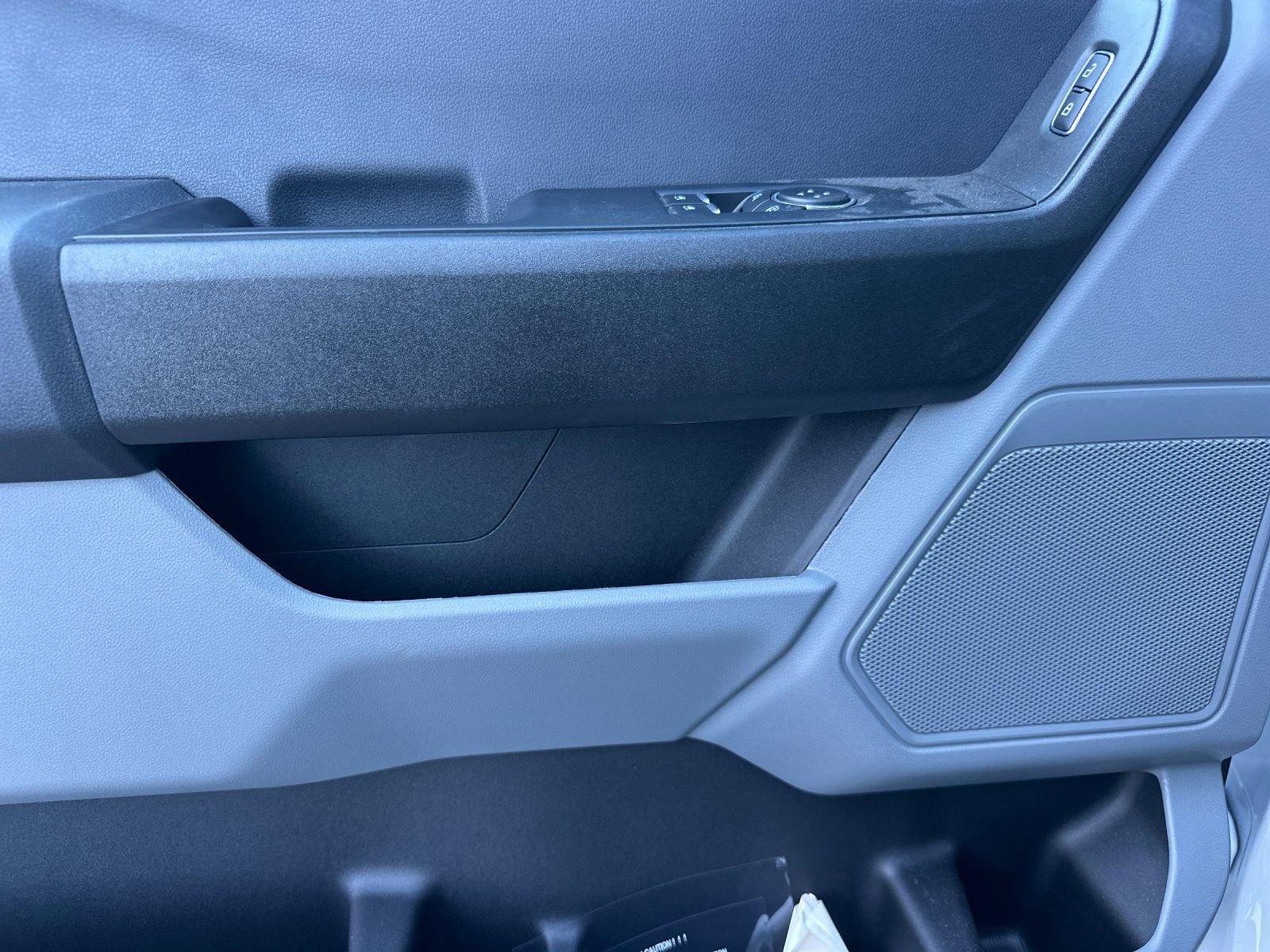 Used 2024 Ford F550 XL w/ XL Chrome Package image 11