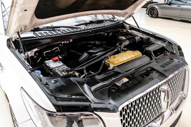 Used 2018 Lincoln Navigator L Reserve w/ Technology Package AWD/4WD image 55