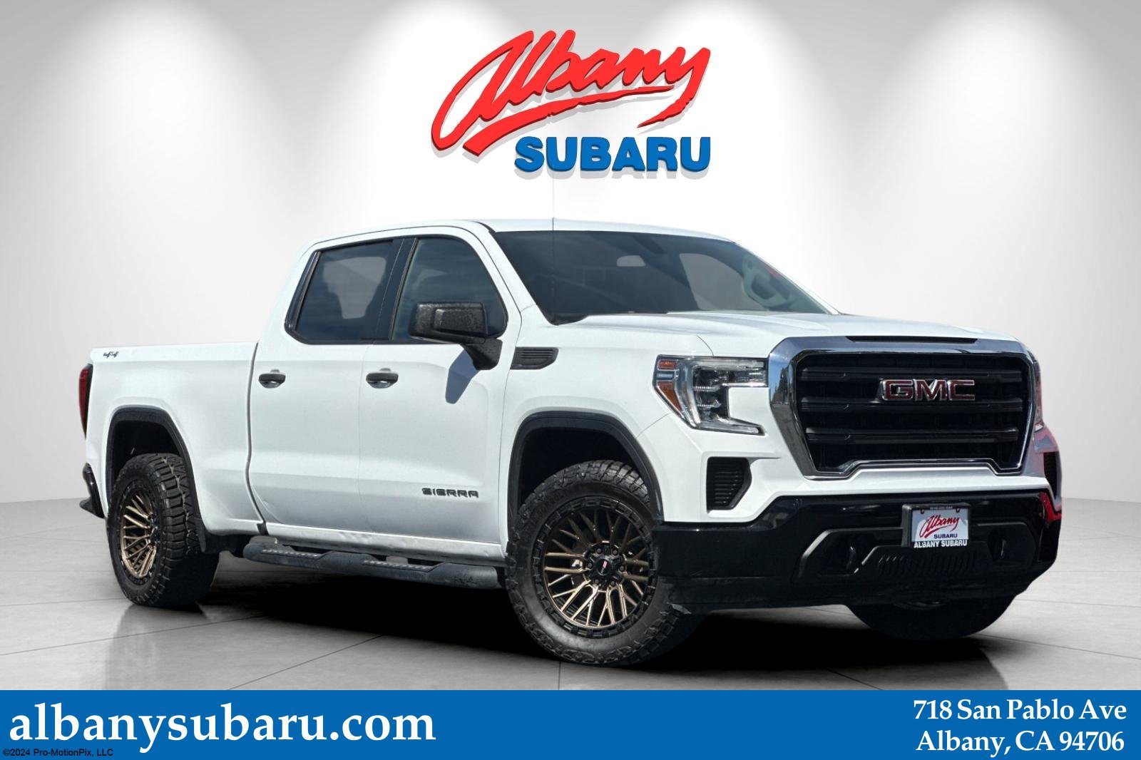 Used 2019 GMC Sierra 1500 4x4 Crew Cab w/ Trailering Package image 1
