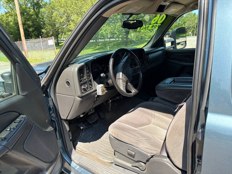 Used 2006 Chevrolet Silverado 2500 LT w/ Heavy-Duty Power Package AWD/4WD image 15