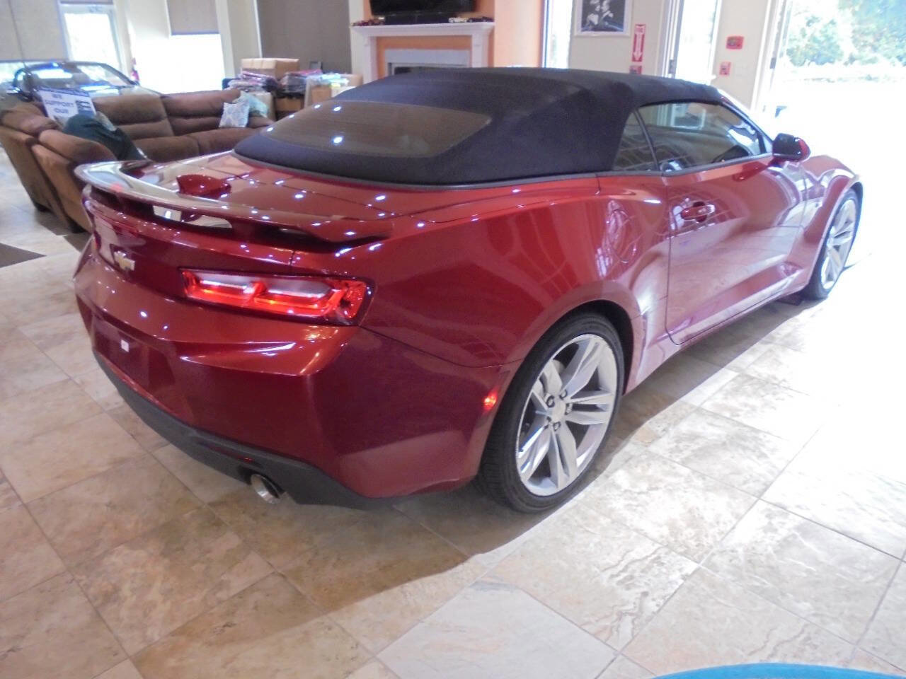 Used 2016 Chevrolet Camaro LT image 33