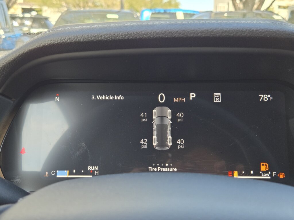 New 2027 Jeep Grand Cherokee Altitude AWD/4WD image 18
