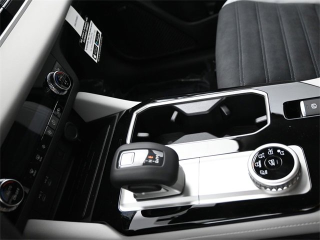 New 2025 Mitsubishi Outlander SE image 22